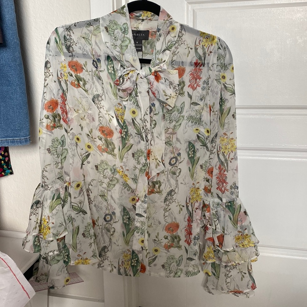 Gracia ruffle sleeve button down top